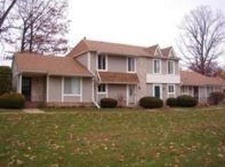 1924 Lac Du Mont Dr, Haslett, MI 48840
