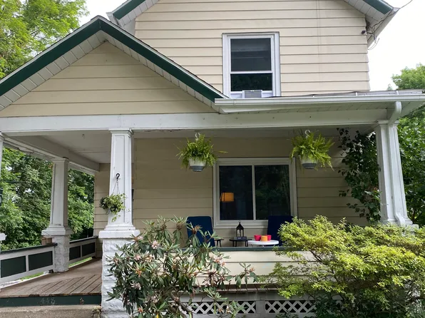 448 Stinaff St, Kent, OH 44240