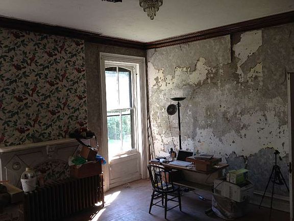 4th image of 778 Old South Pearl St