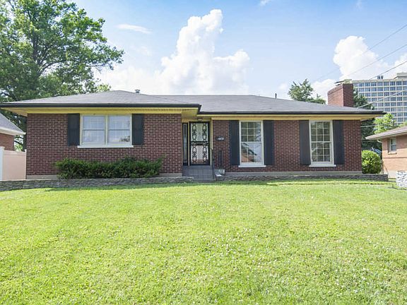 2nd image of 1909 Meadowcreek Dr