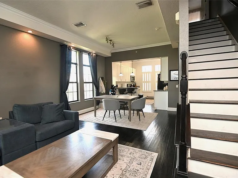 2201 Soho Bay Ct — Photo 9