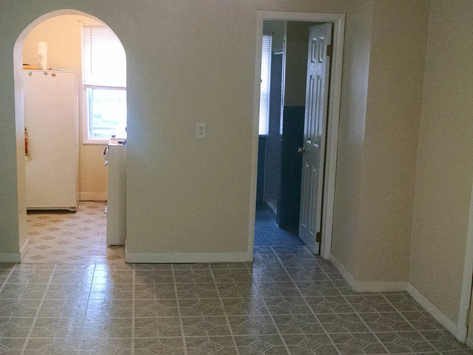 1 bed, 1024 sqft, $1,375 — Photo 1
