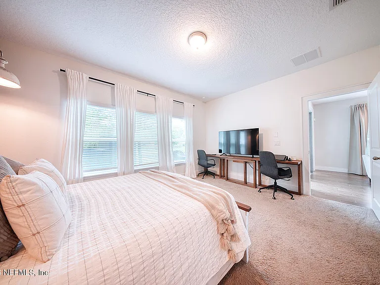 110 Cottage Green Pl — Photo 15