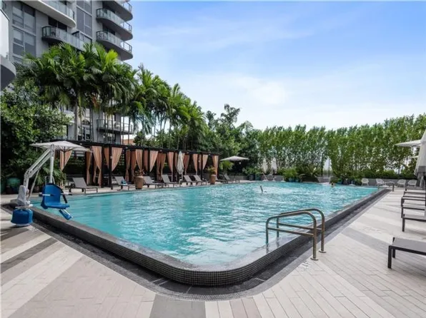 121 NE 34th St #1805, Miami, FL 33137