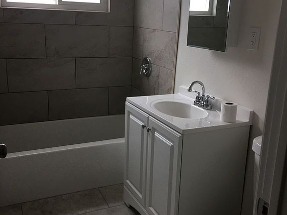 5th image of 716 W Redondo Beach Blvd #716