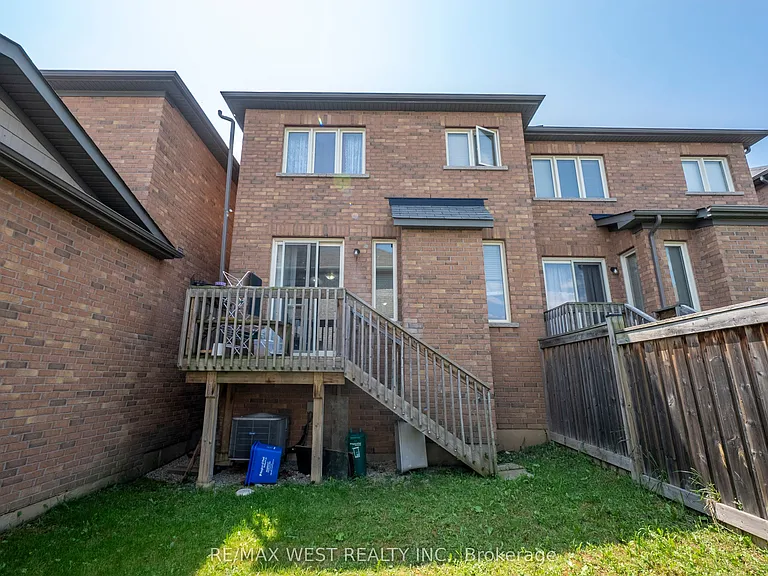 35 Sky Harbour Dr — Photo 34