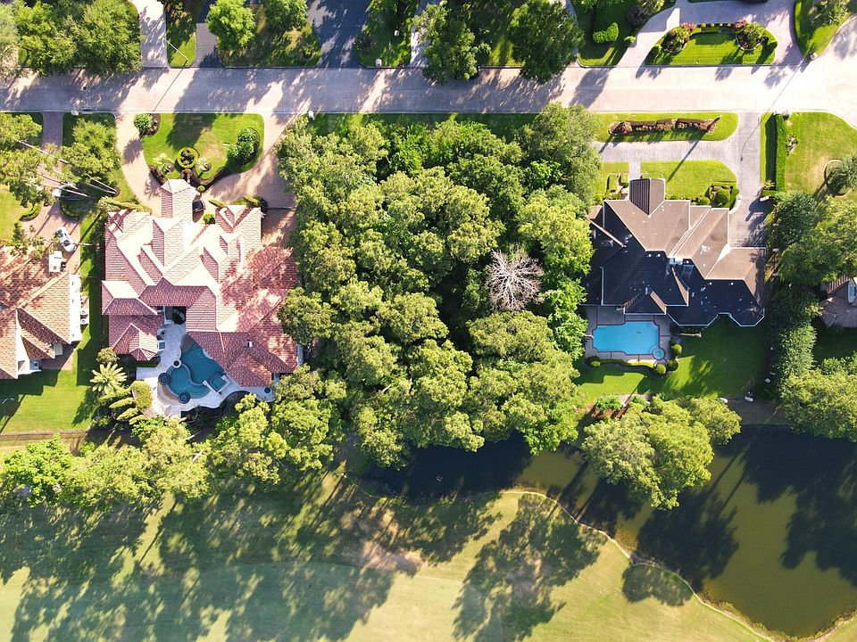 1st image of 16802 Southern Oaks Dr
