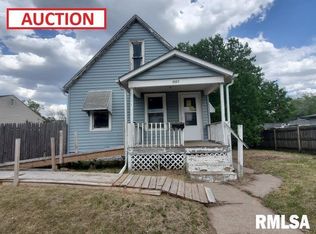 2327 7th St, Rock Island, IL