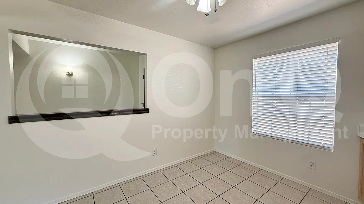 3 bed, 1.5 bath, 1400 sqft, $1,995 — Photo 1