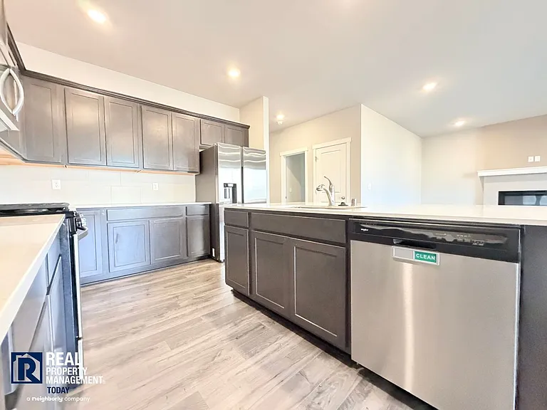 18746 107th Avenue Ct E — Photo 6
