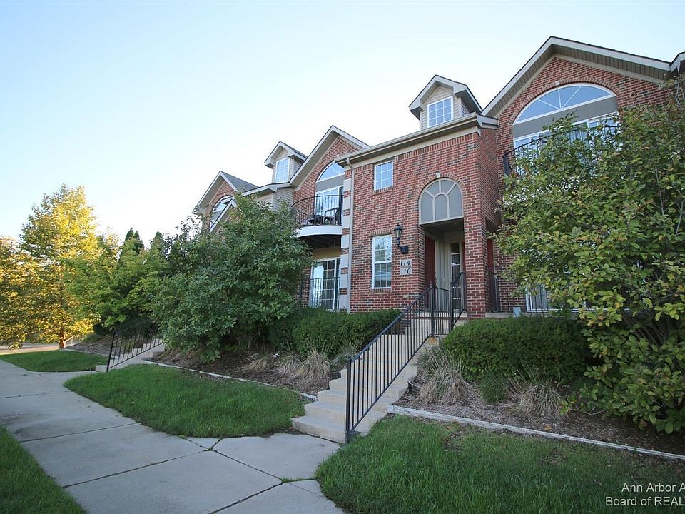 1st image of 116 W Oakbrook Dr