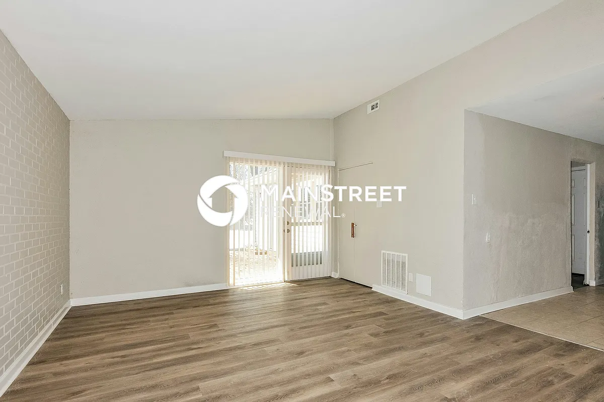 Living Room - 8412 Chalons Ct