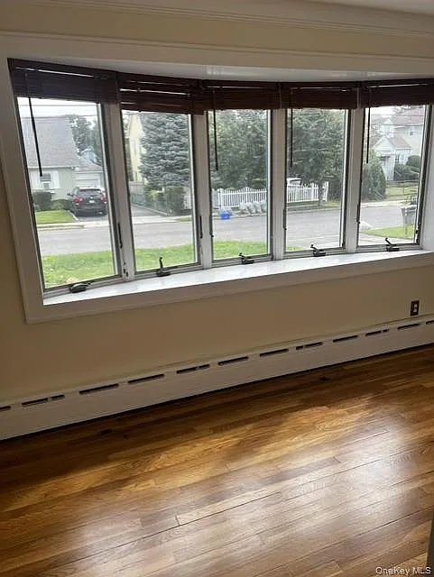 2 bed, 1.0 bath, 1436 sqft, $3,000 — Photo 3