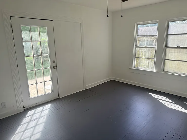 1006 Depot St — Photo 13