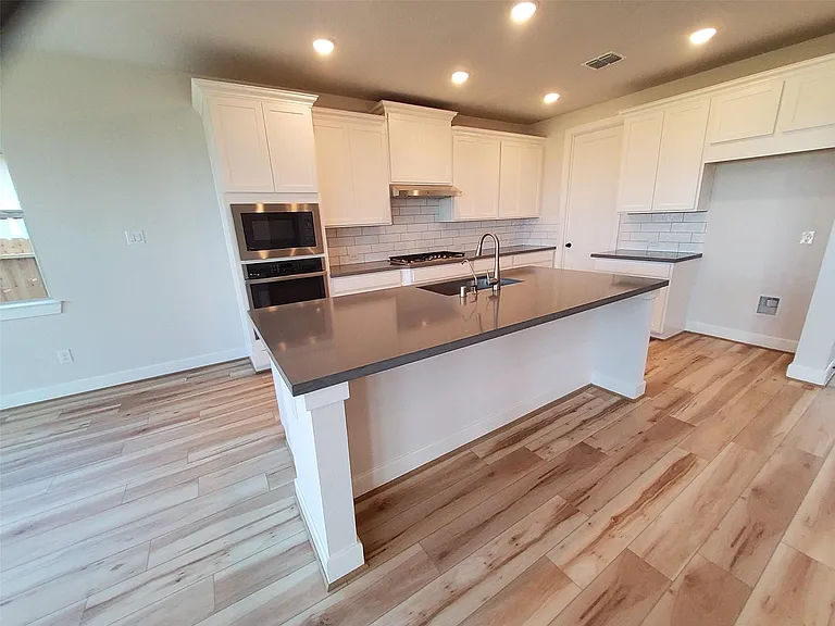 20814 Flat View Dr — Photo 8