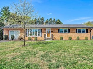 429 Highfield Rd, Salem, VA 24153