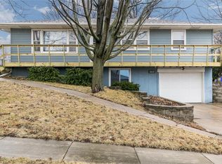 3121 Harvest Hill Rd SW, Cedar Rapids, IA 52404