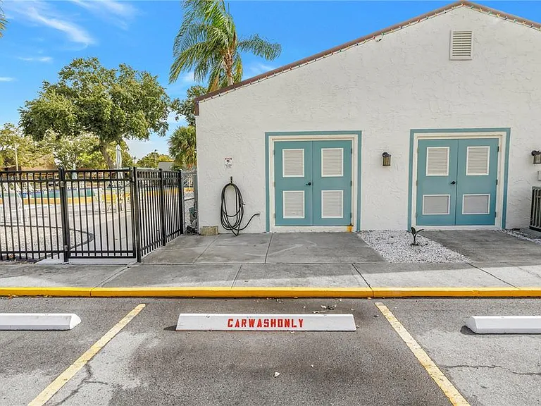 9224 Mission Oaks Blvd — Photo 33