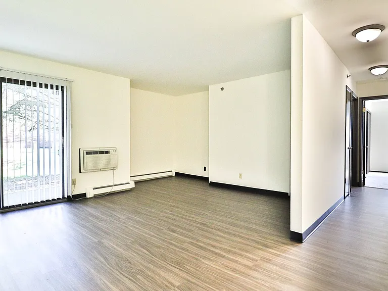Norhardt Apartments — Photo 25