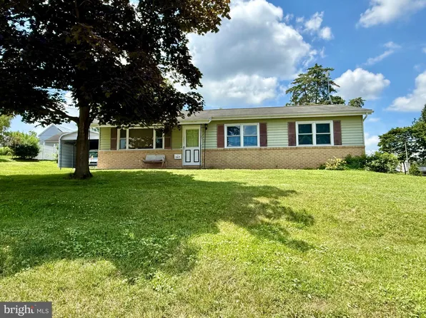 547 Elder St, Chambersburg, PA 17201