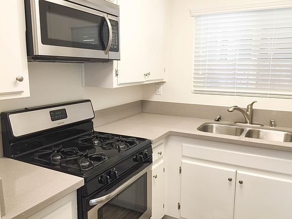 4th image of 4816 W Mountain View Dr