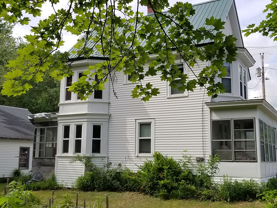 2nd image of 36 Langdon St