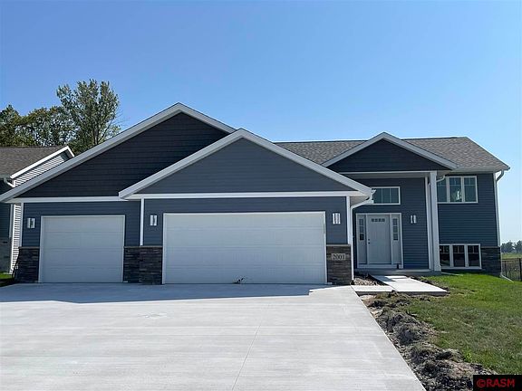 2nd image of 2001 Bluestem Dr