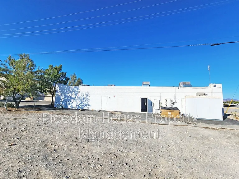 311 S Frontage Rd #104 — Photo 27