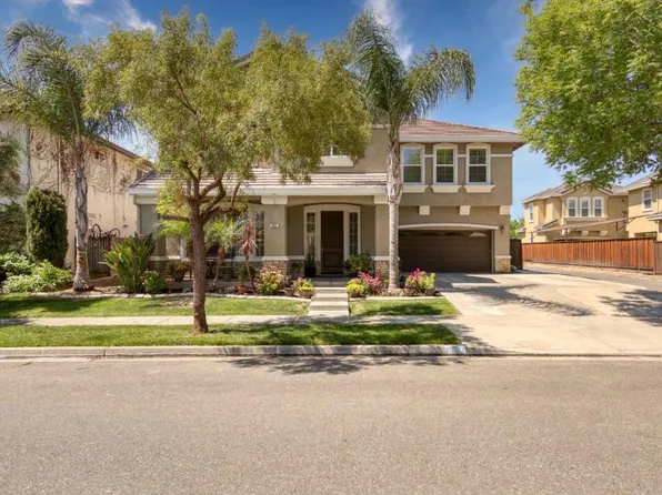 684 Stetson Dr, Oakdale, CA 95361