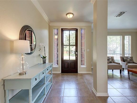 3rd image of 19117 Sotogrande Dr