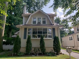 154 Gray St, Teaneck, NJ 07666