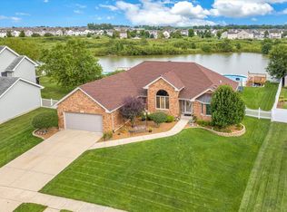 15509 Lakeview Dr, Manhattan, IL 60442