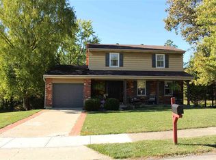 8 Malibu Dr, Highland Heights, KY 41076