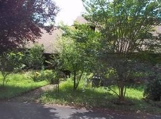 31 Mountain Top Dr, Mill Spring, NC 28756