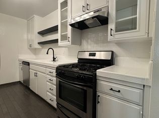 2010 N Beachwood Dr APT 209, Los Angeles, CA 90068