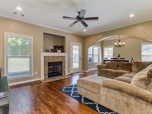 2nd image of 6522 Helen Julia Ln