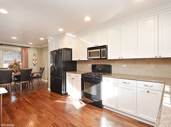 5th image of 38159 N Russell Ave
