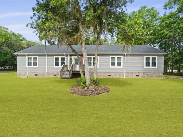 213 Tom Fripp Rd, Saint Helena Island, SC 29920