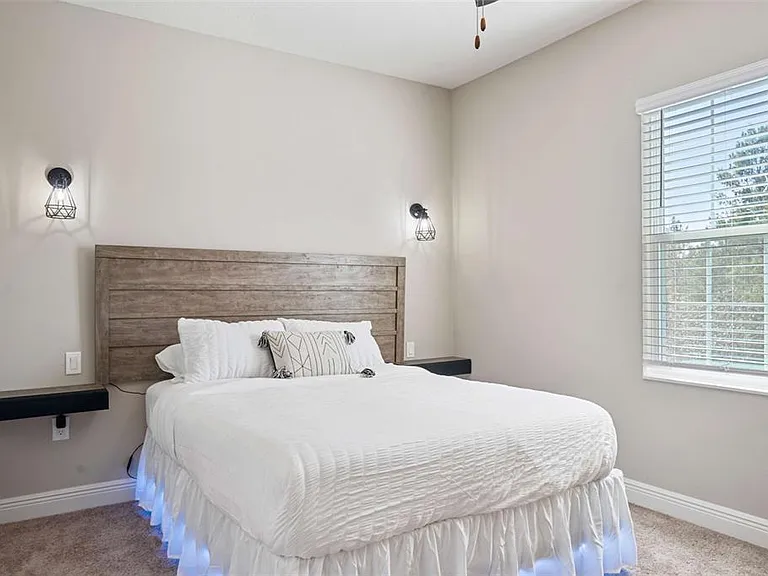 7796 Somersworth Dr — Photo 31