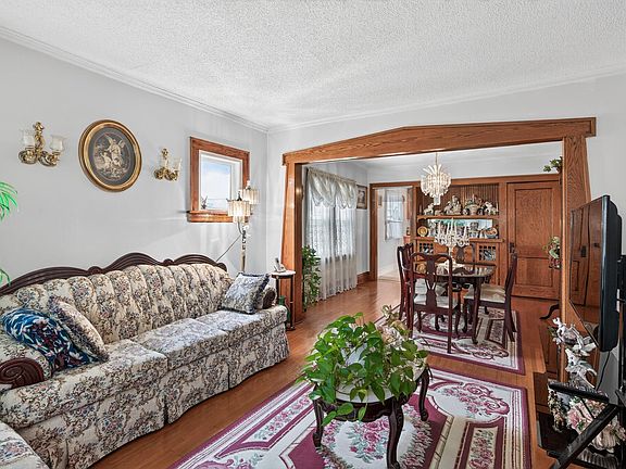 3rd image of 4224 Stevens Ave