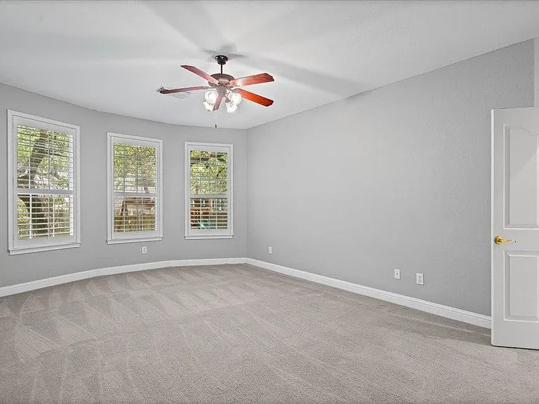 6925 Larue Belle Cv — Photo 13