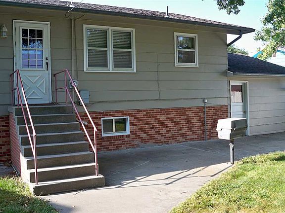 4th image of 1911 W Philip Ave