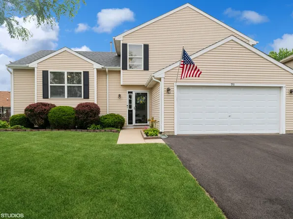 711 Joanne Ln, Harvard, IL 60033