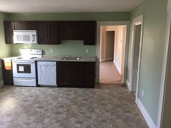 5th image of 65 Brightwood Ave #1