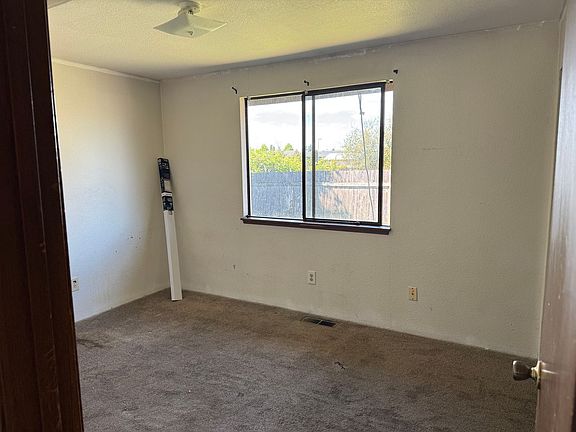 5th image of 319 S 20th St #3