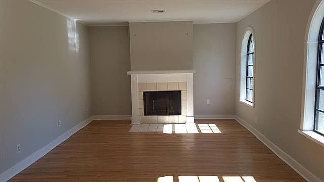2nd image of 5 Oaklawn Dr