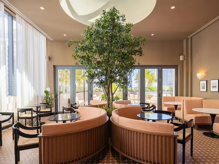 Building's Lounge