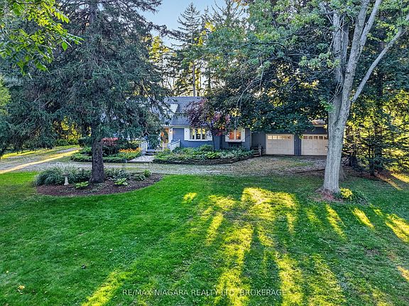 3rd image of 1577 Gregory Rd