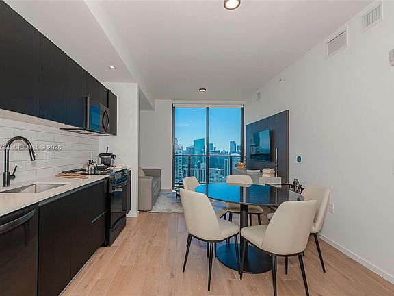 4th image of 398 NE 5th St #4417