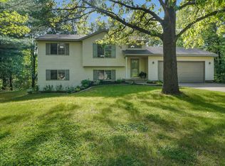7186 Timberview Dr, Greenville, MI 48838